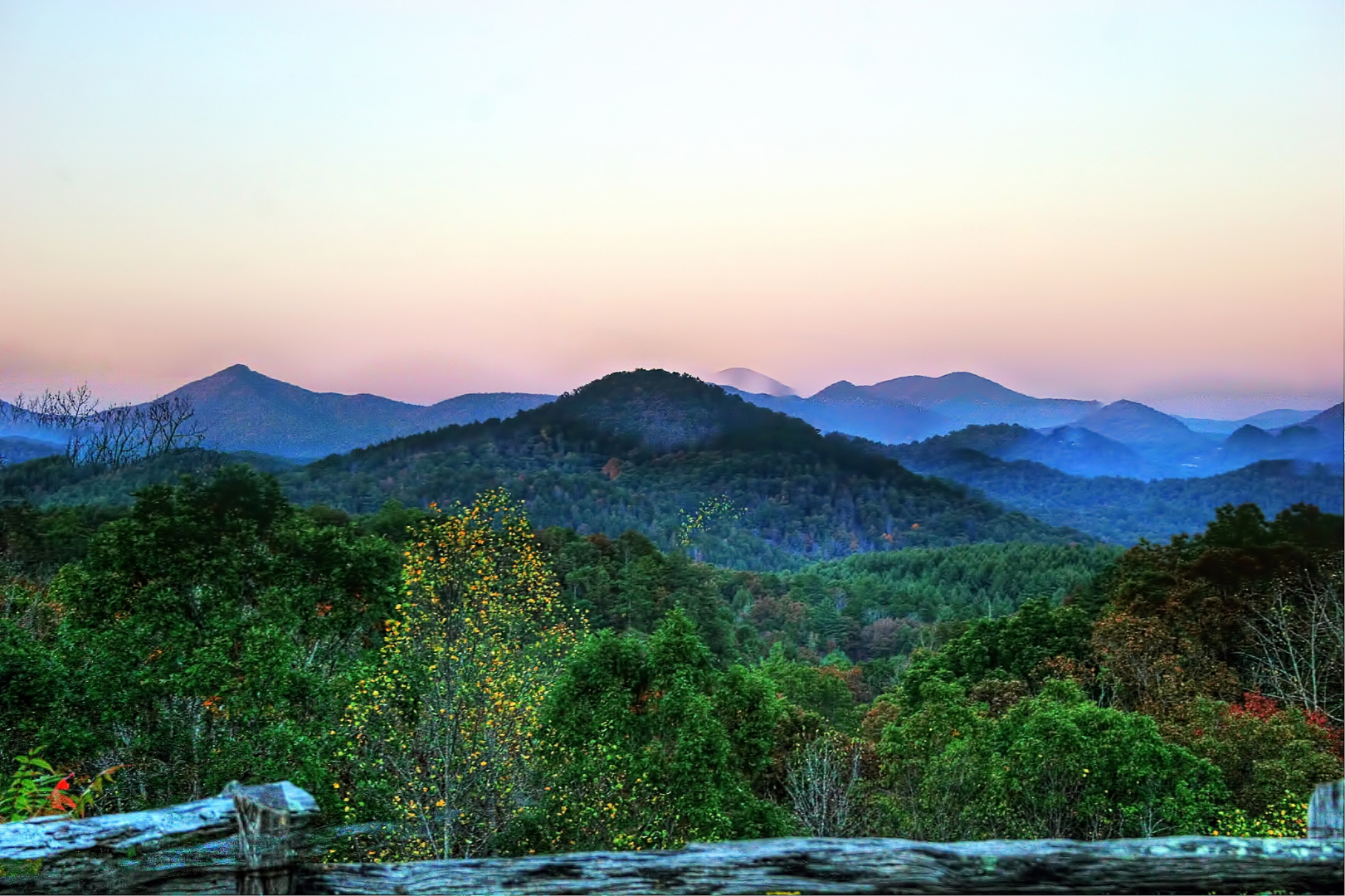 Discover the Beauty of the Blue Ridge Mountains: A Guide